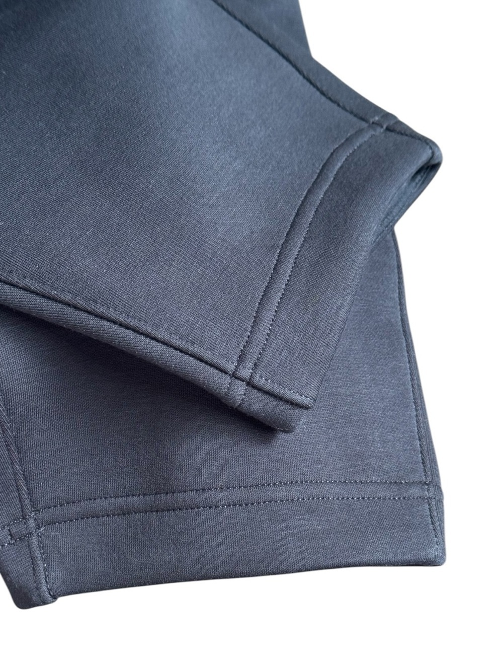 Lululemon x Disney Heavyweight Fleece Sweatpant - Black Mickey Mouse - XXS - Picture 9 of 10